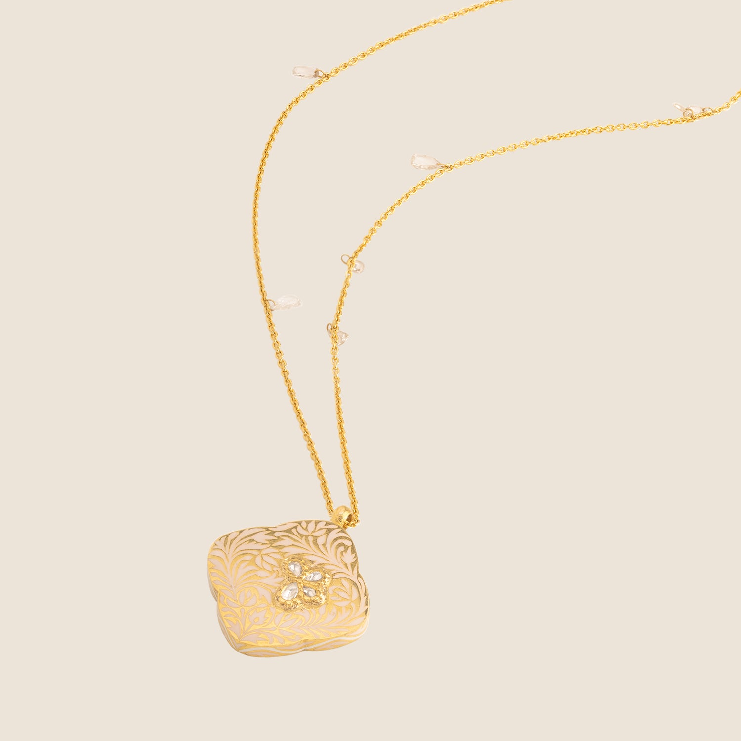 'Rose Enigma' Clover Necklace