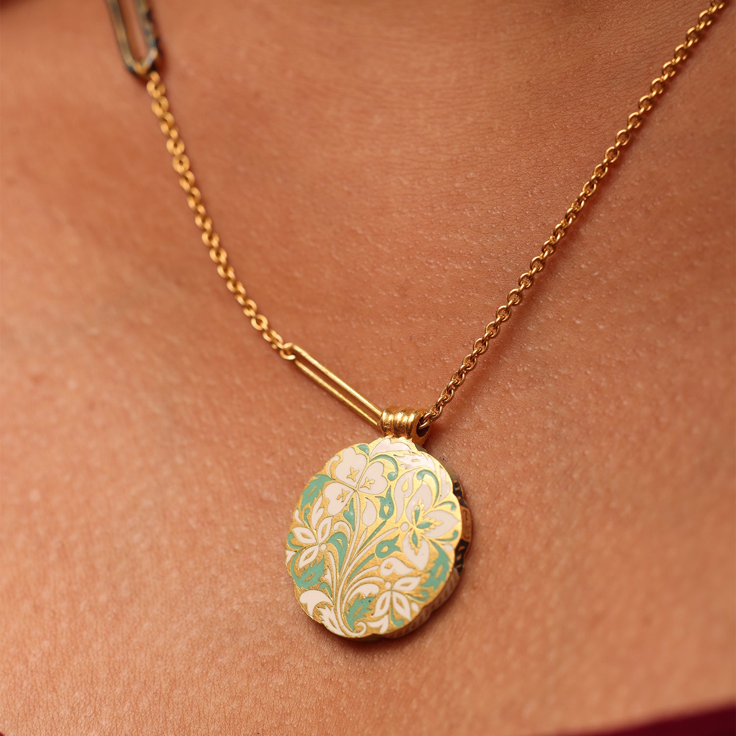 'Midnight Veil' Gulflower Necklace